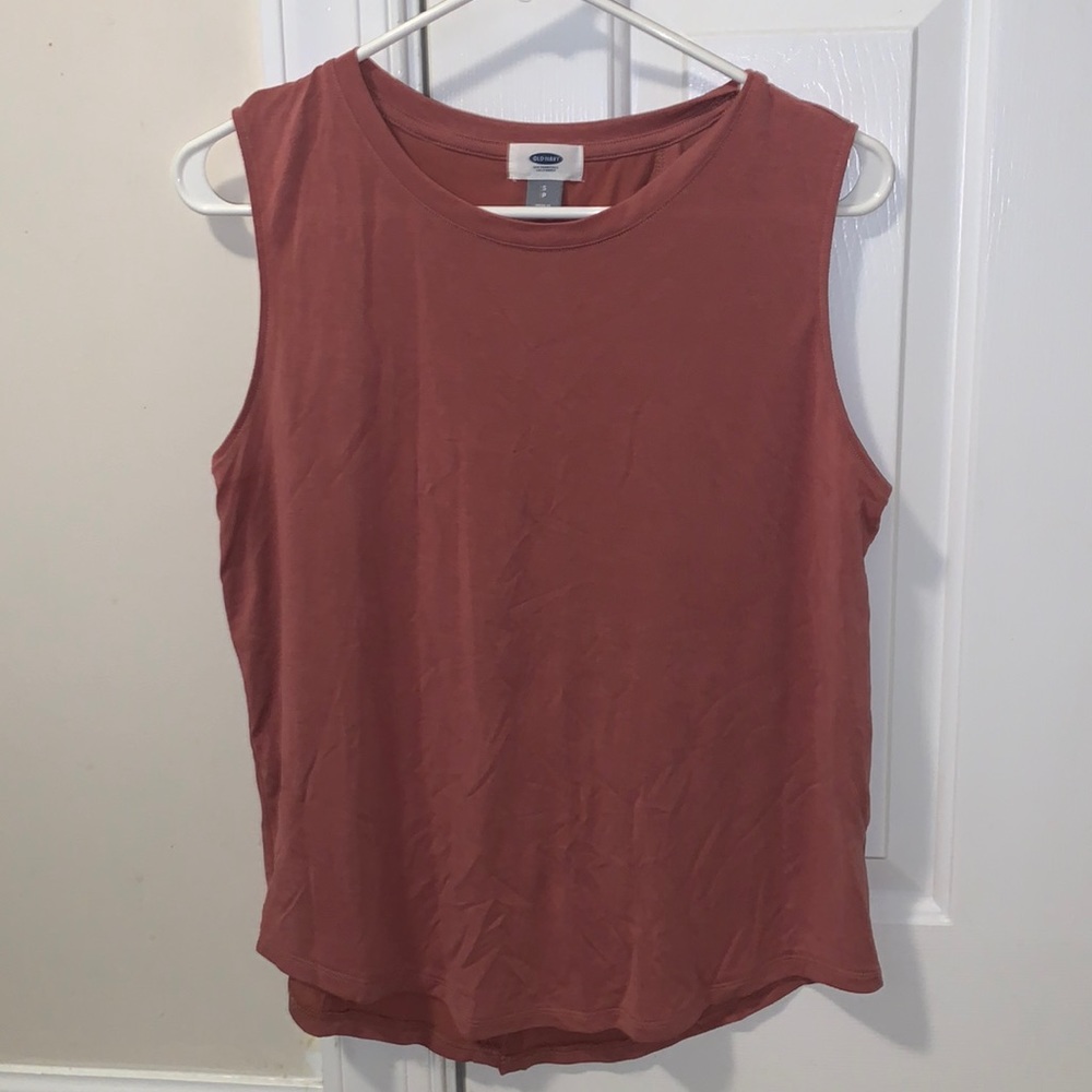 Old Navy split back tank top